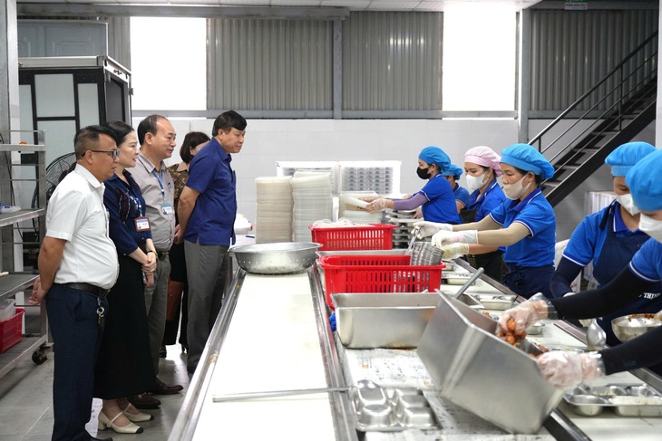 Quảng Ninh triển khai loạt giải pháp đảm bảo an toàn thực phẩm - Ảnh 1.