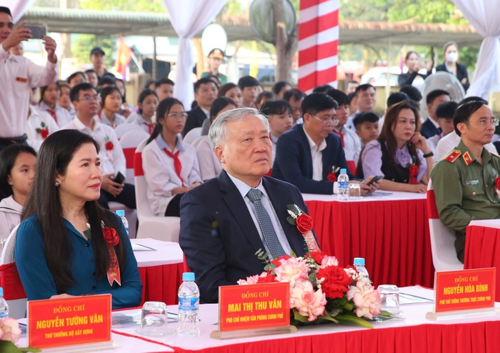 Tổng Bí thư Tô Lâm cùng lãnh đạo Đảng, Nhà nước dự lễ khởi công 121 trường nội trú liên cấp - Ảnh 4. Tổng Bí thư Tô Lâm cùng lãnh đạo Đảng, Nhà nước dự lễ khởi công 121 trường nội trú liên cấp - Ảnh 4.