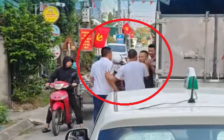Triệt phá đường dây vận chuyển hơn 34kg ma túy, thu giữ súng cùng 11 viên đạn- Ảnh 2.