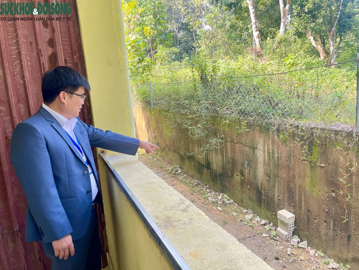 Hết Tết, thầy cô vùng cao lại vào bản 'gõ cửa' từng nhà đưa học sinh trở lại lớp- Ảnh 2.