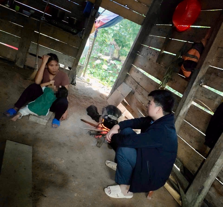 Hết Tết, thầy cô vùng cao lại vào bản 'gõ cửa' từng nhà đưa học sinh trở lại lớp- Ảnh 5.