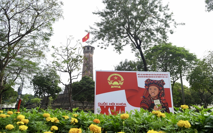 Hà Nội rực rỡ cờ hoa chào mừng bầu cử Quốc hội khóa XVI và Hội đồng nhân dân nhiệm kỳ 2026 - 2031