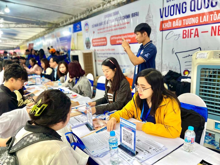 Đăng ký nguyện vọng đại học 2026 và chiến thuật tránh 'bẫy' dàn trải- Ảnh 1.