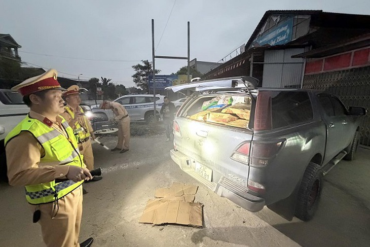 Tuyên Quang: Phát hiện hơn 2,3 tấn xúc xích không rõ nguồn gốc- Ảnh 1.