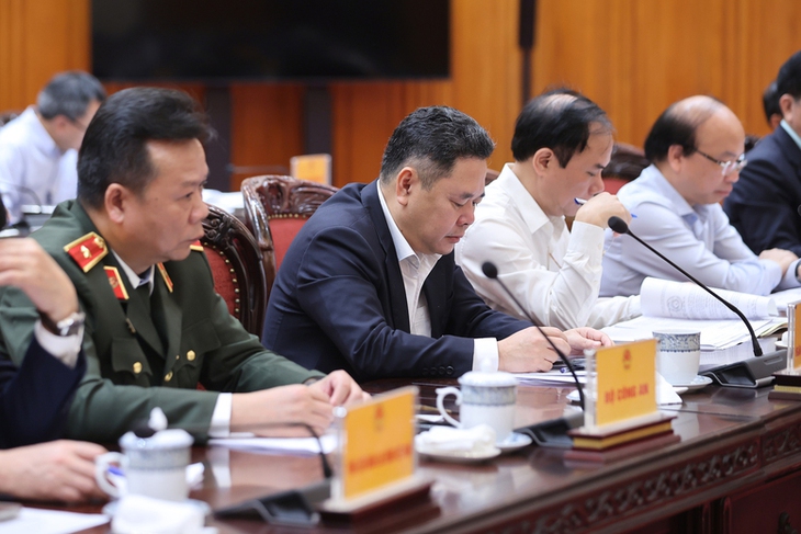 Thủ tướng đồng ý ứng ngân sách Nhà nước hỗ trợ bình ổn giá xăng dầu- Ảnh 3.