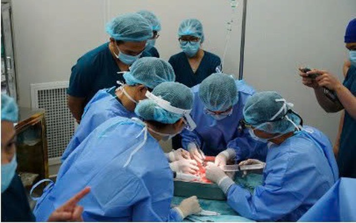 Kỳ tích cứu sống bé trai mắc 2 bệnh lý nguy kịch khi chuẩn bị vào lớp 10- Ảnh 2.