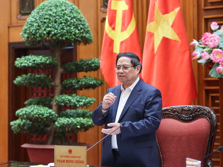 Thủ tướng: Mở rộng diện mua nhà ở xã hội, nâng trần thu nhập lên 50 triệu đồng/tháng- Ảnh 2.