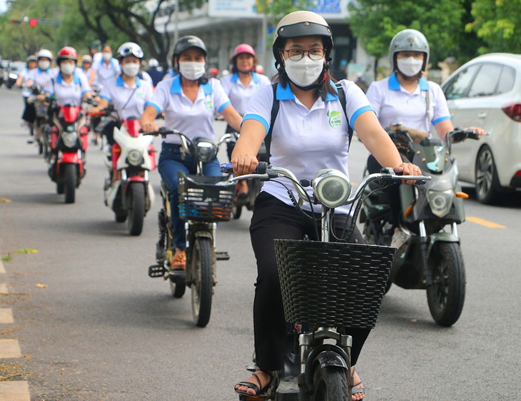Chỉ thị của Thủ tướng: Thúc đẩy chuyển đổi phương tiện, phát triển giao thông điện- Ảnh 1.