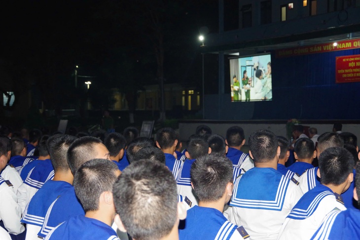 Hơn 700 chiến sĩ mới Vùng 3 Hải quân được trang bị kiến thức phòng, chống ma túy- Ảnh 1. Hơn 700 chiến sĩ mới Vùng 3 Hải quân được trang bị kiến thức phòng, chống ma túy- Ảnh 1.