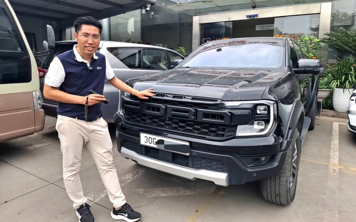 Xe bán tải đồng loạt được rao bán "cắt lỗ", showroom dè chừng nhập hàng vì lo ế khách