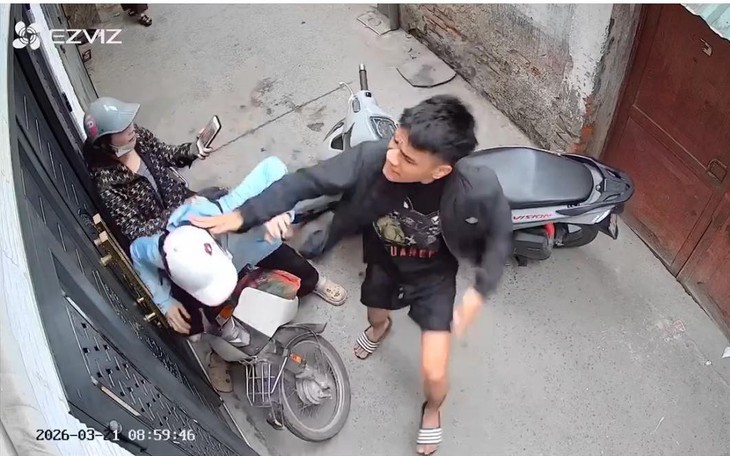Công an Hà Nội xác minh vụ người phụ nữ bị hành hung trong ngõ 219 Định Công Thượng