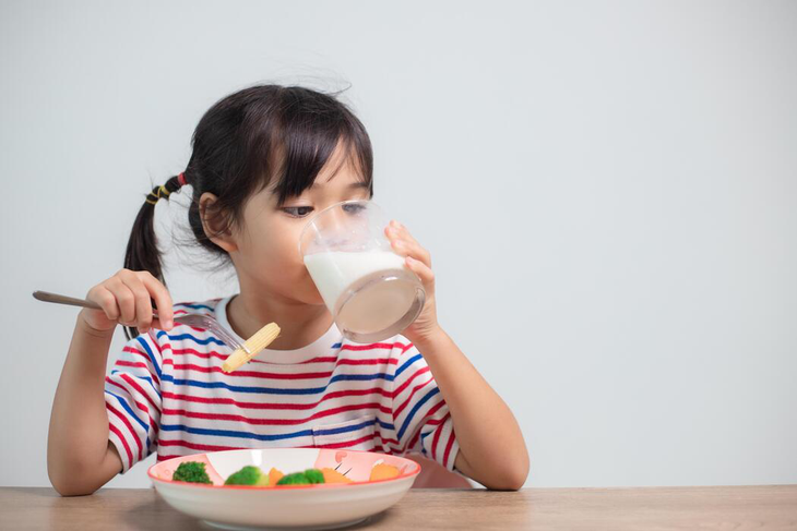 Độ tuổi nào được coi là dậy thì sớm?- Ảnh 3.