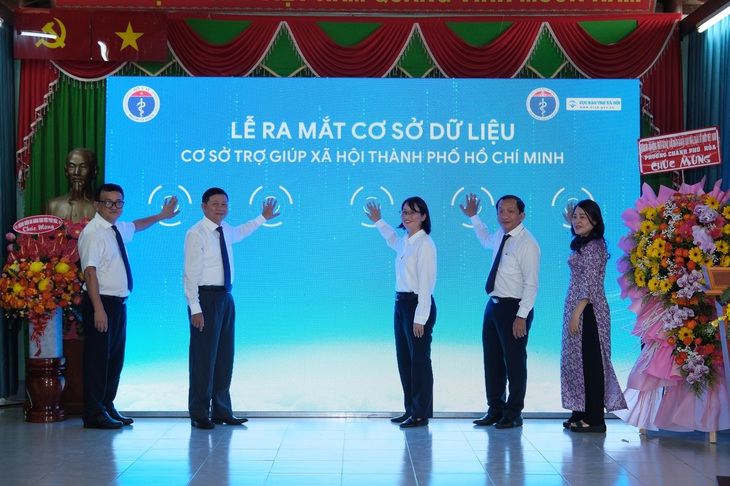 TPHCM nâng cao chất lượng chăm sóc sức khoẻ toàn diện cho người yếu thế- Ảnh 3. TPHCM nâng cao chất lượng chăm sóc sức khoẻ toàn diện cho người yếu thế- Ảnh 3.