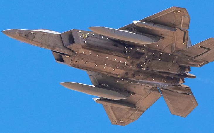 Tiêm kích tàng hình F-22 Raptor "2.0" lộ diện?