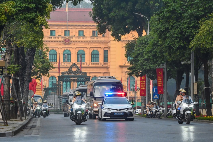 Gặp xe ưu tiên, người tham gia giao thông cần làm gì để tránh bị phạt?- Ảnh 4.