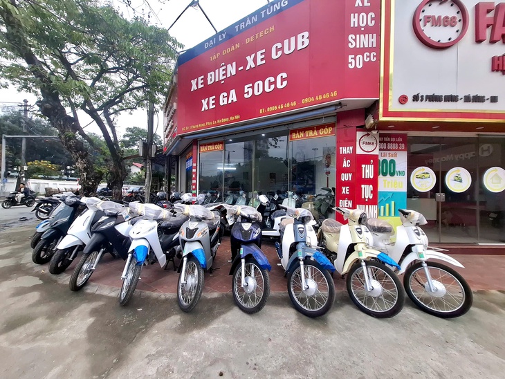 Thị trường xe điện ở Hà Nội nhộn nhịp, khách phải 'cọc', chờ nhiều tuần- Ảnh 4.