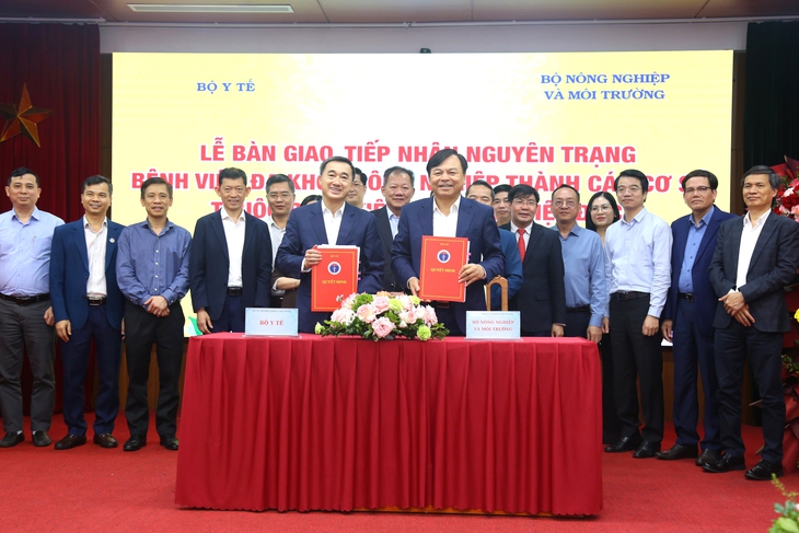 Chính thức bàn giao Bệnh viện Đa khoa Nông nghiệp về Bệnh viện Hữu nghị Việt Đức- Ảnh 1.