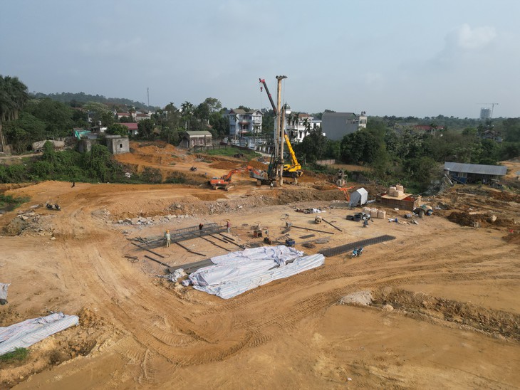 Hiện trạng đường cao tốc 5.200 tỷ nối Đại lộ Thăng Long với cao tốc Hà Nội - Hòa Bình- Ảnh 10.