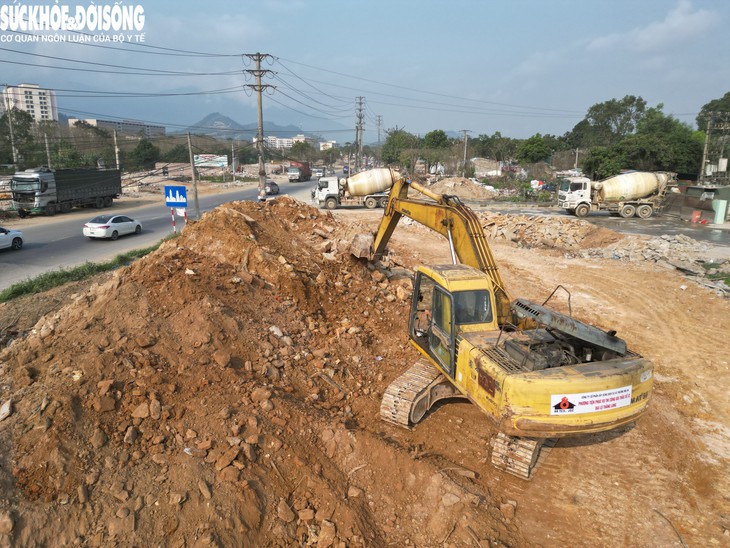 Hiện trạng đường cao tốc 5.200 tỷ nối Đại lộ Thăng Long với cao tốc Hà Nội - Hòa Bình- Ảnh 8.