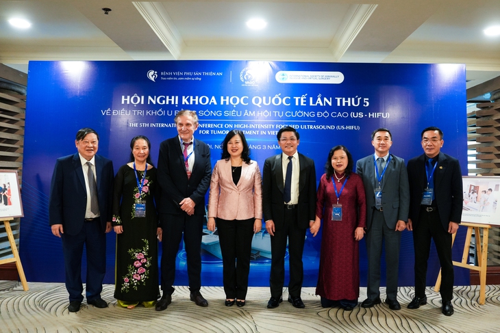 Việt Nam đẩy mạnh ứng dụng US-HIFU, mở ra kỷ nguyên điều trị u không xâm lấn- Ảnh 2.