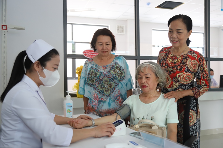 50% người trưởng thành có nguy cơ mắc 'bệnh thời đại'- Ảnh 1. 50% người trưởng thành có nguy cơ mắc 'bệnh thời đại'- Ảnh 1.