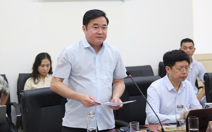 Bệnh tay chân miệng ở phía Nam vào chu kỳ tăng: EV71 chiếm ưu thế, cảnh báo nguy cơ ca nặng gia tăng- Ảnh 5. Bệnh tay chân miệng ở phía Nam vào chu kỳ tăng: EV71 chiếm ưu thế, cảnh báo nguy cơ ca nặng gia tăng- Ảnh 5.