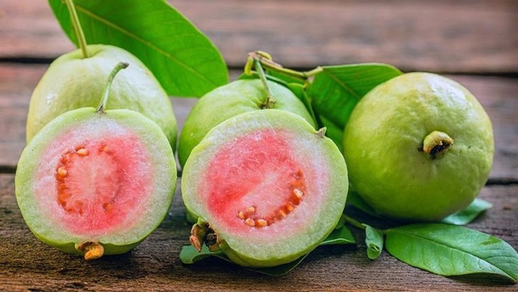 5 nhóm người không nên ăn ổi- Ảnh 1.