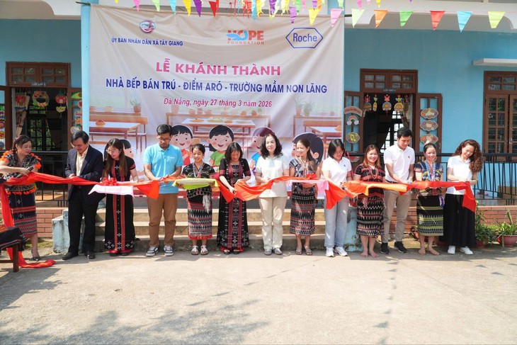 Roche Pharma VN khánh thành bếp học sinh xã vùng biên giới- Ảnh 1.
