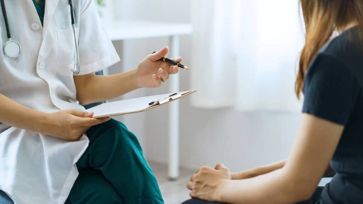 Đau bụng kinh, khi nào là dấu hiệu lạc nội mạc tử cung?- Ảnh 3. Đau bụng kinh, khi nào là dấu hiệu lạc nội mạc tử cung?- Ảnh 3.
