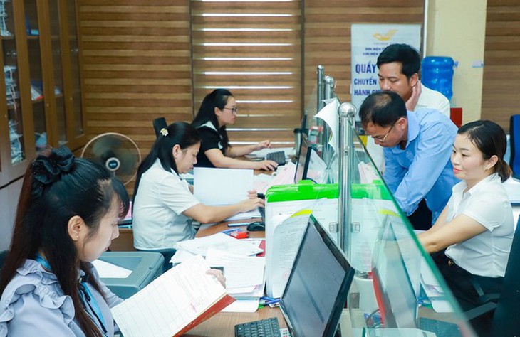 Bộ Nội vụ chính thức đề xuất lương cơ sở 2,53 triệu từ 1/7- Ảnh 1.