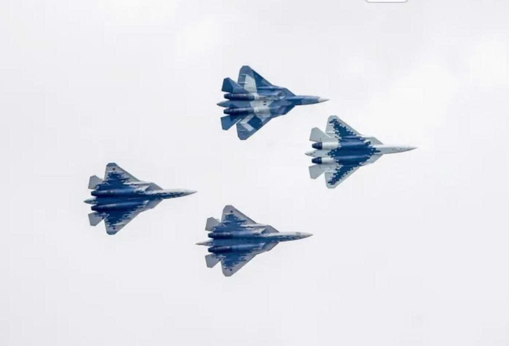 Tiêm kích Su-57 có bị Ấn Độ 'gạt sang một bên' giữa làn sóng Rafale và tham vọng thế hệ 6?- Ảnh 1. Tiêm kích Su-57 có bị Ấn Độ 'gạt sang một bên' giữa làn sóng Rafale và tham vọng thế hệ 6?- Ảnh 1.