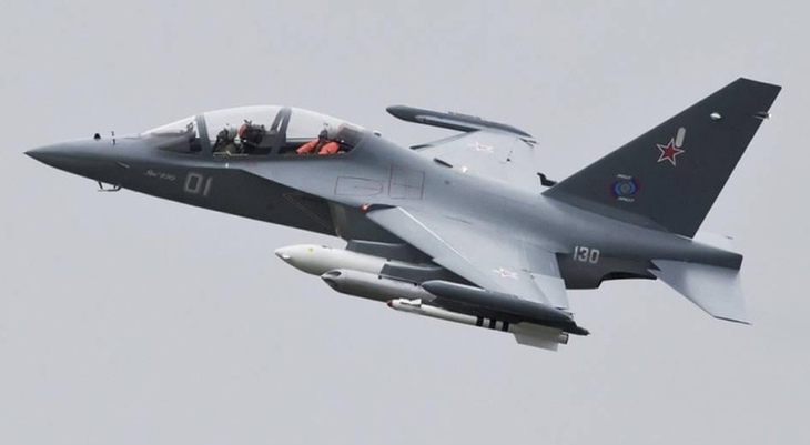 Iran dùng máy bay Yak-130 của Nga xuất kích bảo vệ Tehran giữa vòng vây căng thẳng- Ảnh 1.