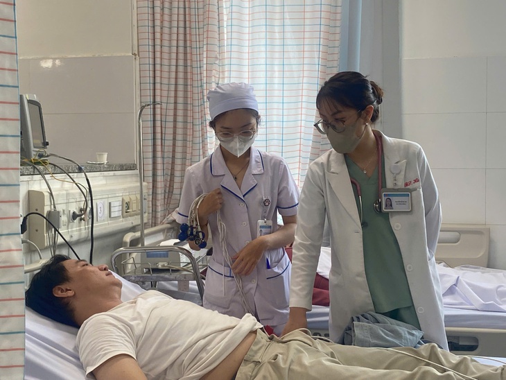 Đã có 54 người nhập viện sau ăn bánh mì tại Vũng Tàu, Bộ Y tế yêu cầu truy xuất nguồn gốc thực phẩm- Ảnh 1. Đã có 54 người nhập viện sau ăn bánh mì tại Vũng Tàu, Bộ Y tế yêu cầu truy xuất nguồn gốc thực phẩm- Ảnh 1.