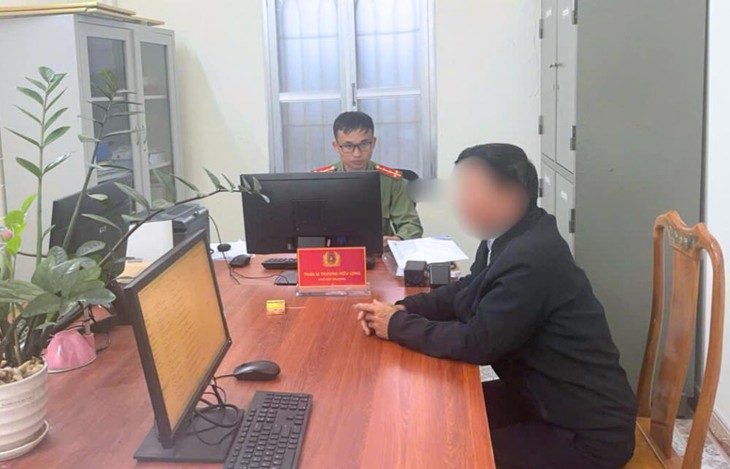 Hai người bị xử phạt vì đăng tin sai về bầu cử- Ảnh 1. Hai người bị xử phạt vì đăng tin sai về bầu cử- Ảnh 1.