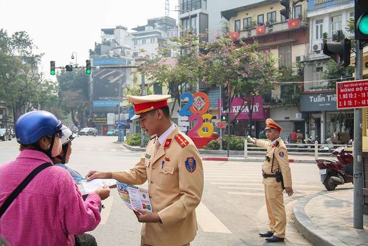 Hà Nội: Những tuyến đường ‘Ba nhất’ giữ nhịp giao thông thông suốt phục vụ ngày bầu cử- Ảnh 2. Hà Nội: Những tuyến đường ‘Ba nhất’ giữ nhịp giao thông thông suốt phục vụ ngày bầu cử- Ảnh 2.