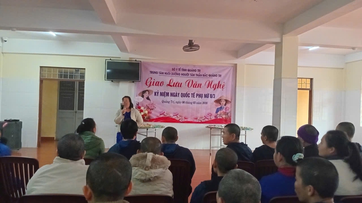 Ngày lễ 8/3 của những bệnh nhân mắc bệnh tâm thần- Ảnh 11. Ngày lễ 8/3 của những bệnh nhân mắc bệnh tâm thần- Ảnh 11.