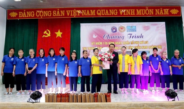 Ngày lễ 8/3 của những bệnh nhân mắc bệnh tâm thần- Ảnh 4. Ngày lễ 8/3 của những bệnh nhân mắc bệnh tâm thần- Ảnh 4.