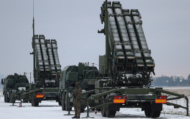 Đức "thủng" hệ thống phòng không vì "dốc cạn" Patriot cho Ukraine