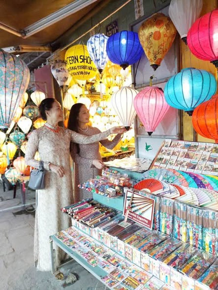 NSƯT Lê Vân 'Bao giờ cho đến tháng 10' có cuộc sống ra sao ở tuổi U70?- Ảnh 1.
