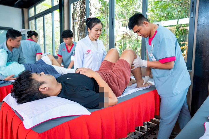 Thay dây chằng khớp gối nhân tạo – bước tiến mới của y tế Tây Nam bộ- Ảnh 3.