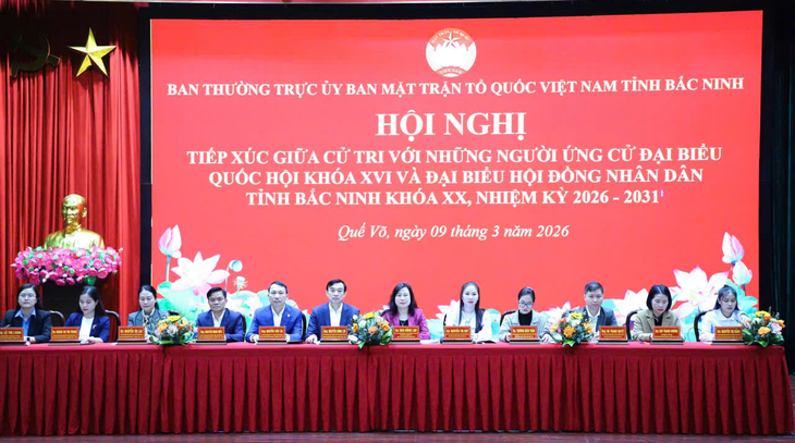 Bộ trưởng Bộ Y tế Đào Hồng Lan tiếp tục thực hiện chương trình tiếp xúc cử tri tại Bắc Ninh- Ảnh 1. Bộ trưởng Bộ Y tế Đào Hồng Lan tiếp tục thực hiện chương trình tiếp xúc cử tri tại Bắc Ninh- Ảnh 1.