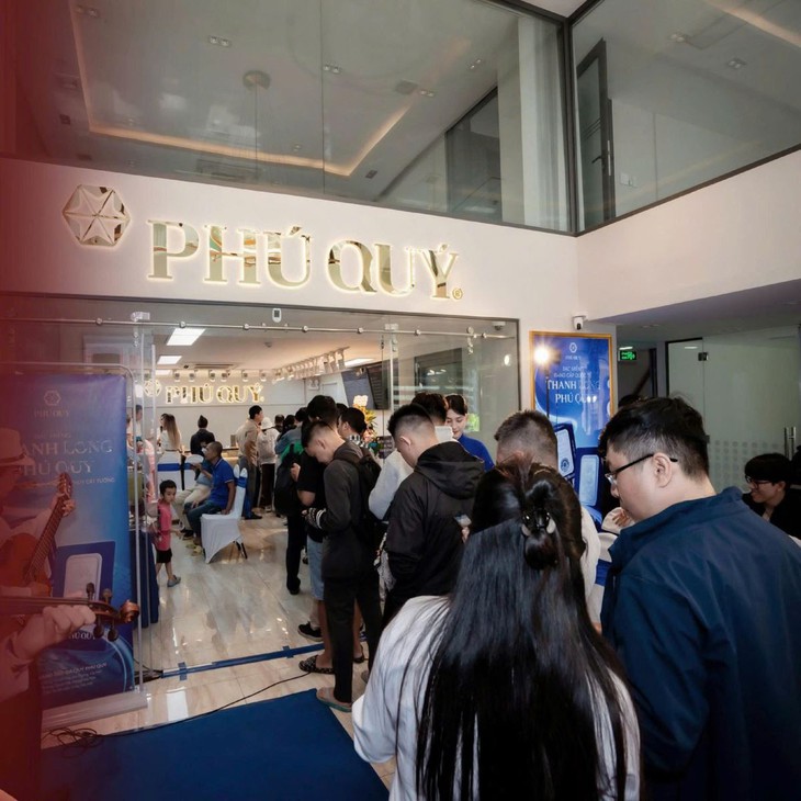 Vàng SJC giảm mạnh xuống 179,5 triệu đồng/lượng sau phiên mở cửa sáng 9/3- Ảnh 1. Vàng SJC giảm mạnh xuống 179,5 triệu đồng/lượng sau phiên mở cửa sáng 9/3- Ảnh 1.