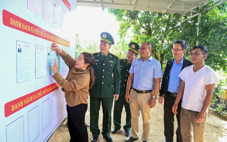 Rút ngắn chuyến biển, ngư dân Hà Tĩnh háo hức chờ ngày bỏ phiếu- Ảnh 4.