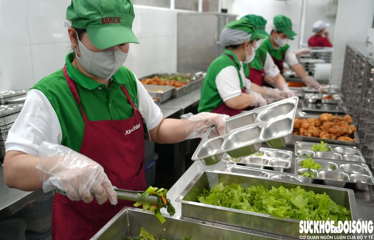 Hình ảnh ấn tượng về bữa ăn đầy đủ dinh dưỡng tại trường học phía Nam Khánh Hòa- Ảnh 11.