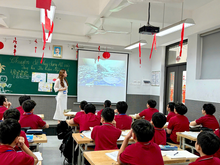 Đề xuất lộ trình miễn phí sách giáo khoa cho học sinh cả nước- Ảnh 1. Đề xuất lộ trình miễn phí sách giáo khoa cho học sinh cả nước- Ảnh 1.
