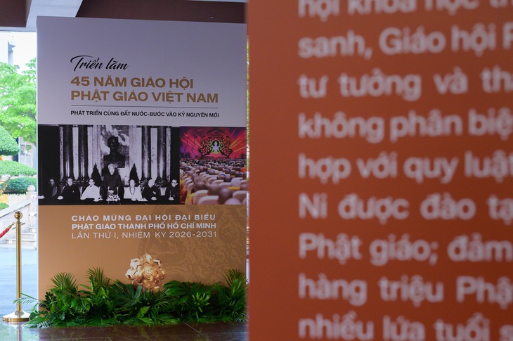TPHCM: Khai mạc triển lãm 45 năm Giáo hội Phật giáo Việt Nam- Ảnh 2. TPHCM: Khai mạc triển lãm 45 năm Giáo hội Phật giáo Việt Nam- Ảnh 2.