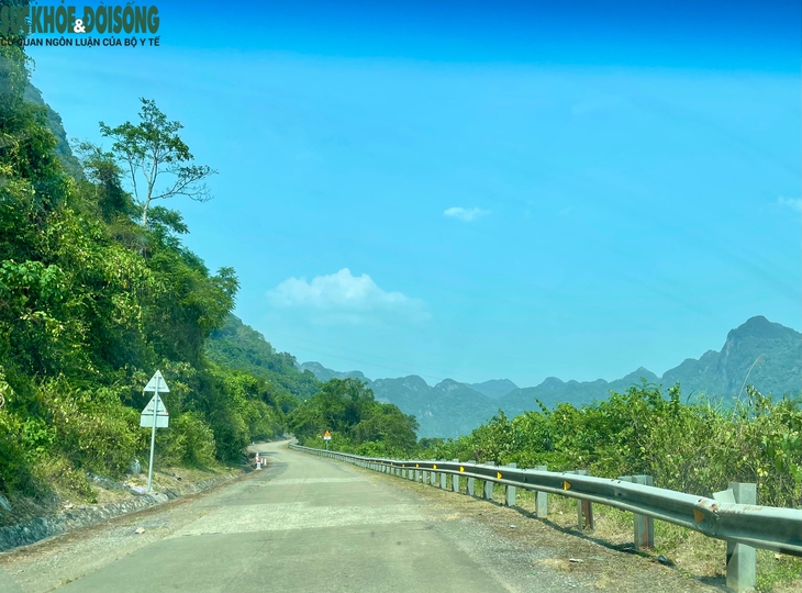 Vượt khó để học sinh vùng cao có những bữa cơm ngon, an toàn tại trường- Ảnh 1.