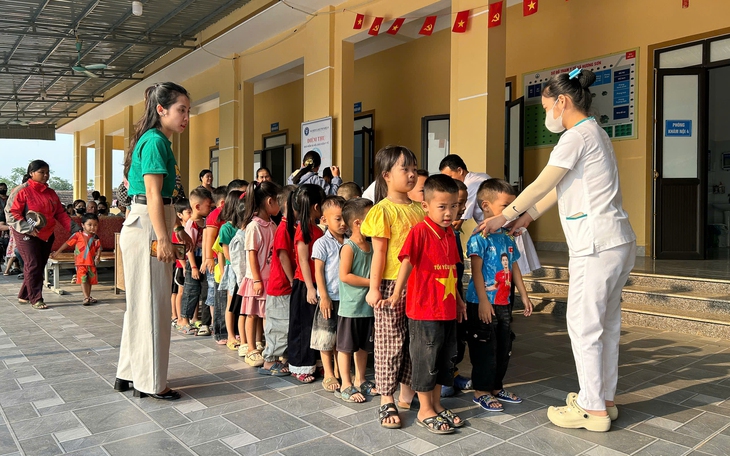 Khám bệnh miễn phí cho người dân Huế hưởng ứng Ngày Sức khỏe toàn dân- Ảnh 6.