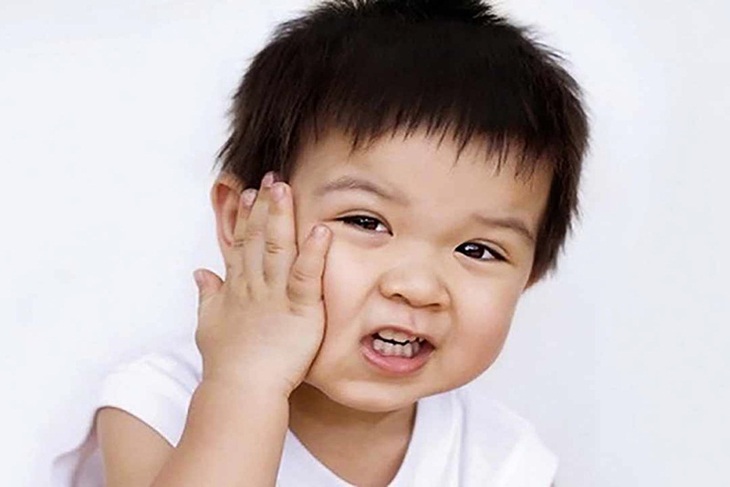 Biến chứng nguy hiểm của quai bị
- Ảnh 1.
