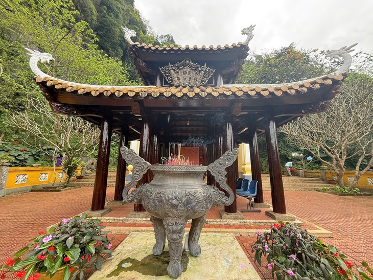 Chuyện về ngôi đền thiêng 'trấn' long mạch Phong Nha- Ảnh 4.